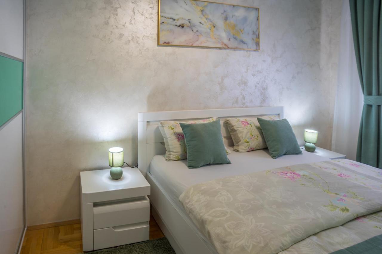Lux Deluxe Apartment Жабляк Экстерьер фото